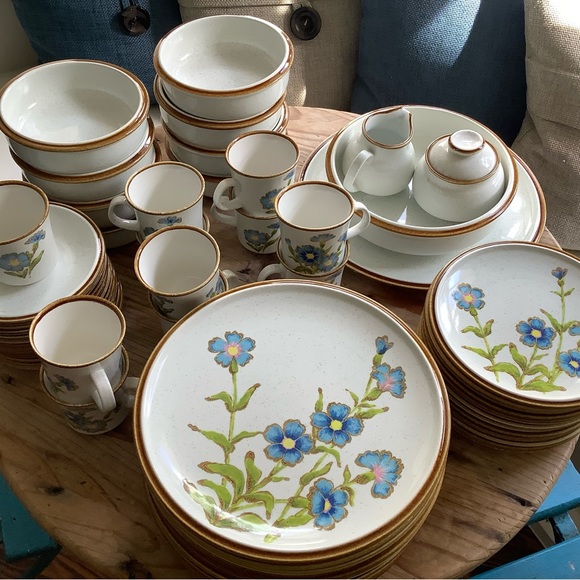 Vintage( 1976-79) Mikasa Cornflower. Pristine. 58 pieces. - Picture 4 of 4
